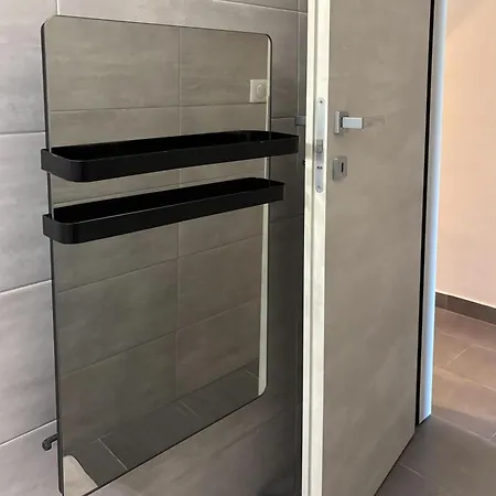 Apartment 3 Pieces Vue Bord De Hyper Centre Menton