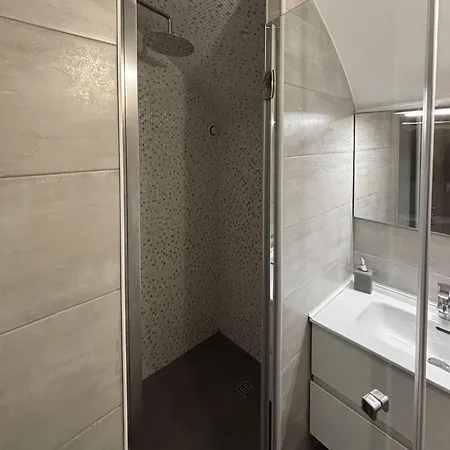 Apartment 3 Pieces Vue Bord De Hyper Centre Menton