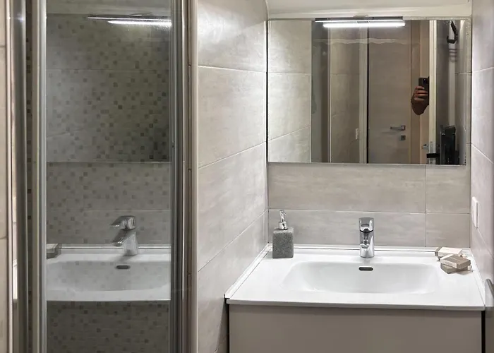 3 Pieces Vue Bord De Hyper Centre Apartment Menton